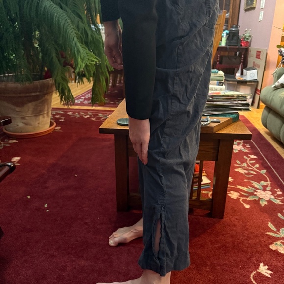 Peace Love World relaxed linen leisure pants - Picture 9 of 10